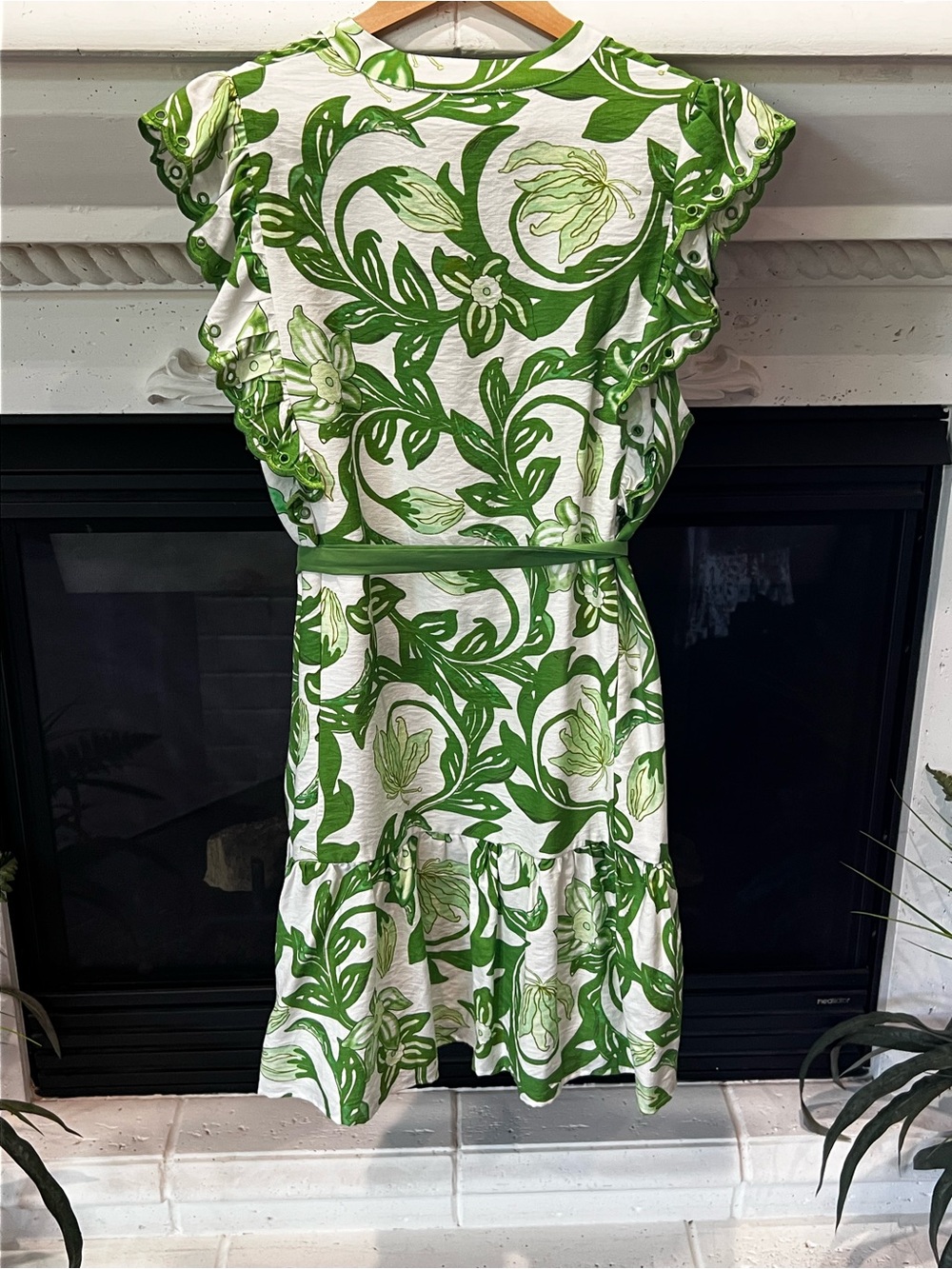 Jade Melody Tam Green Floral Tie-Waist Mini Dress Lightweight V-Neck - Picture 5 of 5